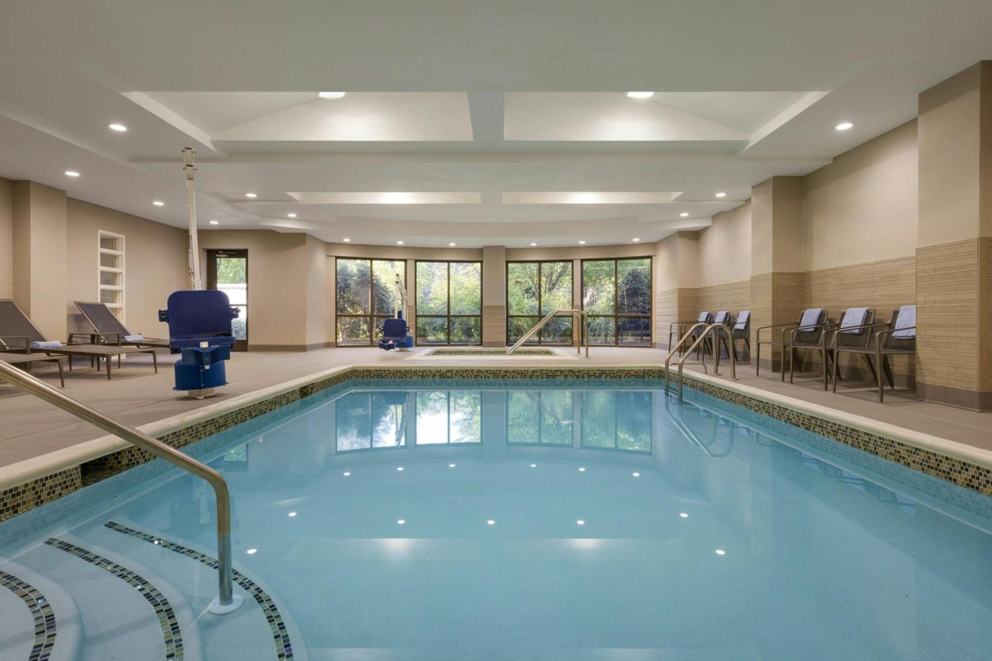 Courtyard Lancaster Hotel Fertility Екстериор снимка