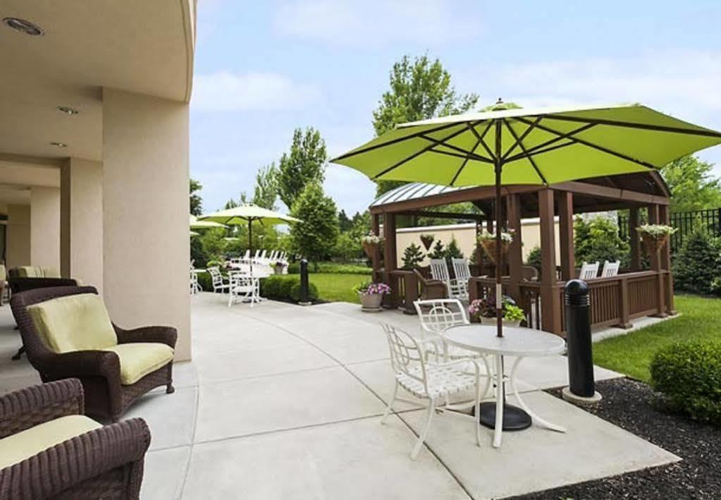 Courtyard Lancaster Hotel Fertility Екстериор снимка
