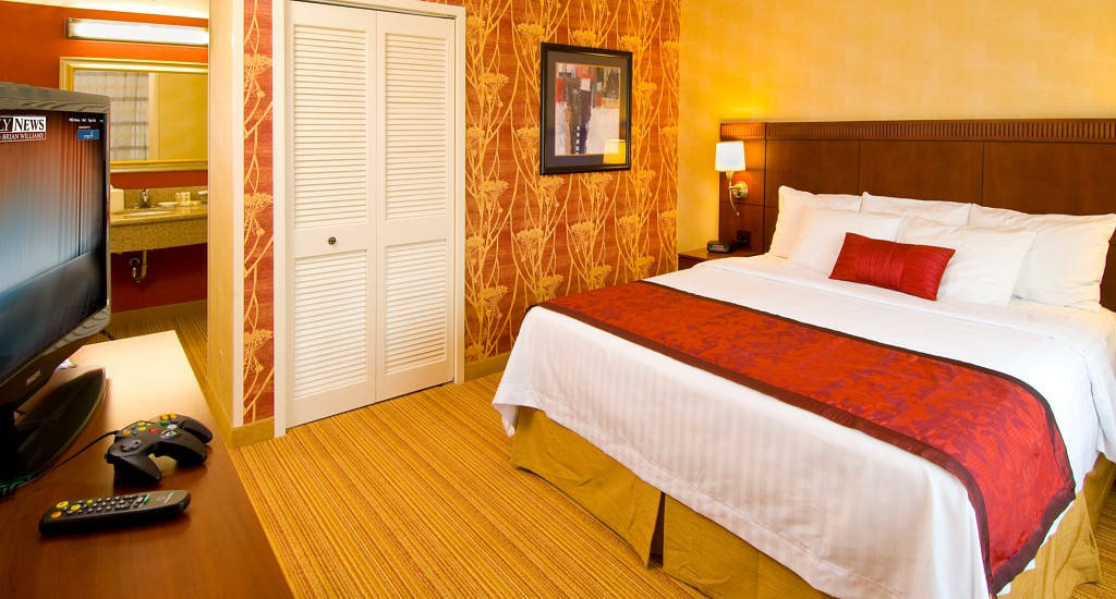 Courtyard Lancaster Hotel Fertility Екстериор снимка